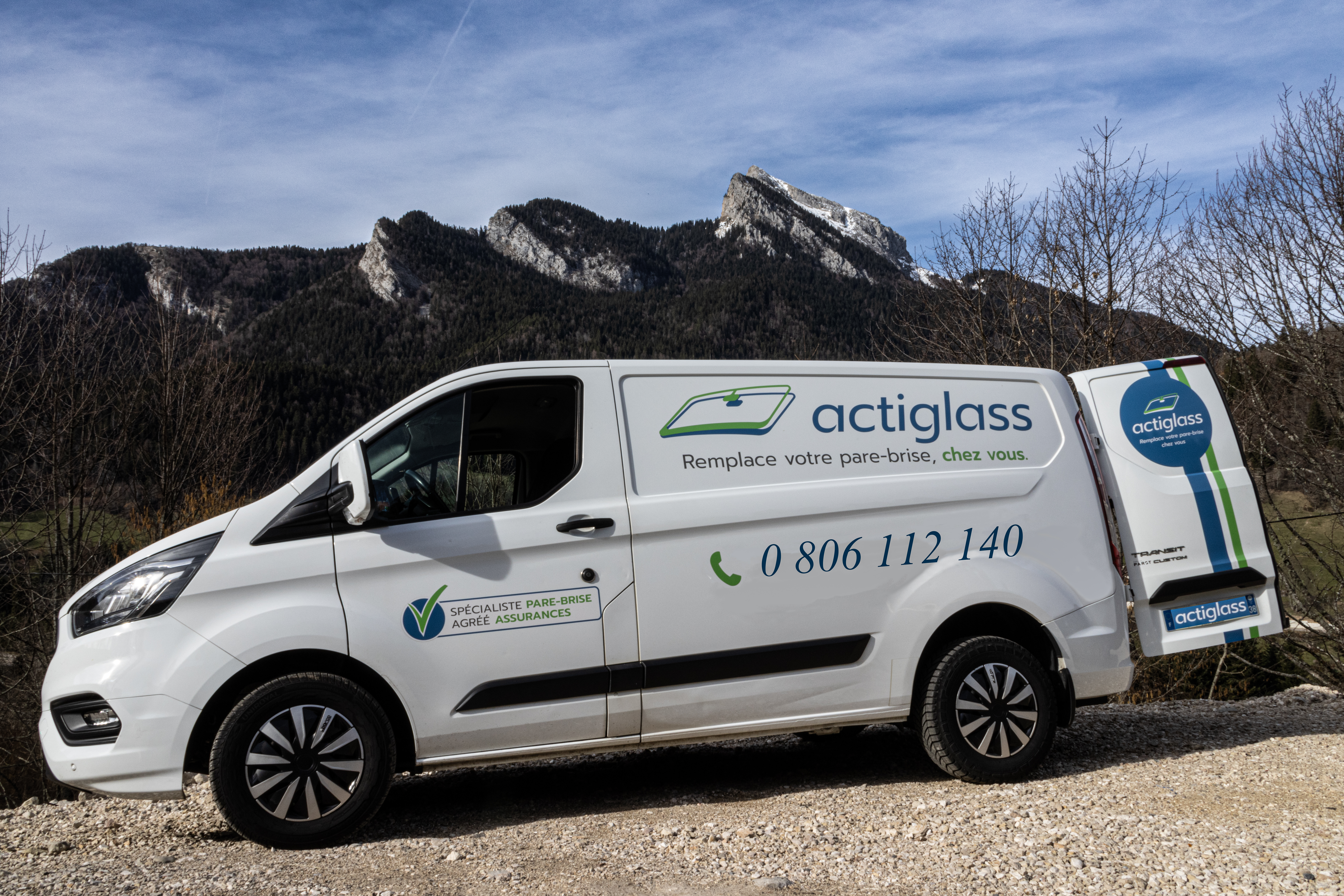 camion de dépannage pare brise